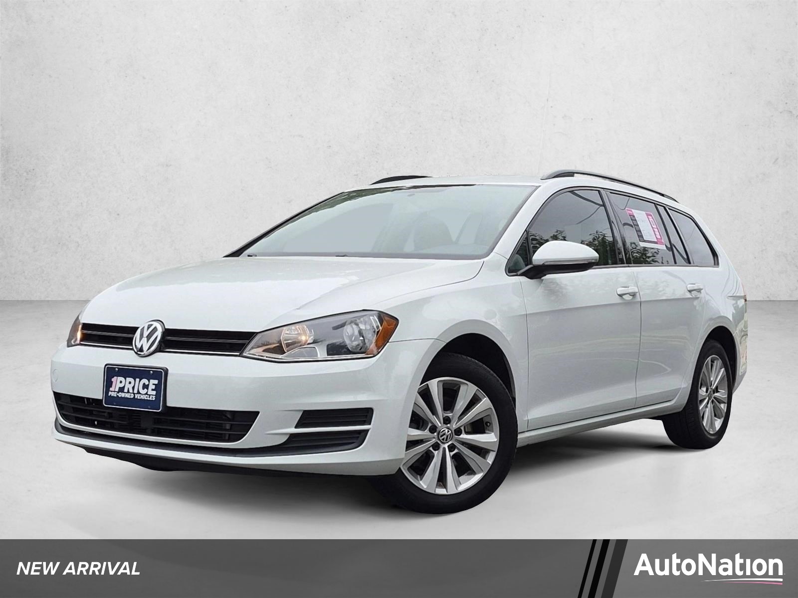 2017 Volkswagen Golf SportWagen TSI S 4Motion DSG Auto's photo