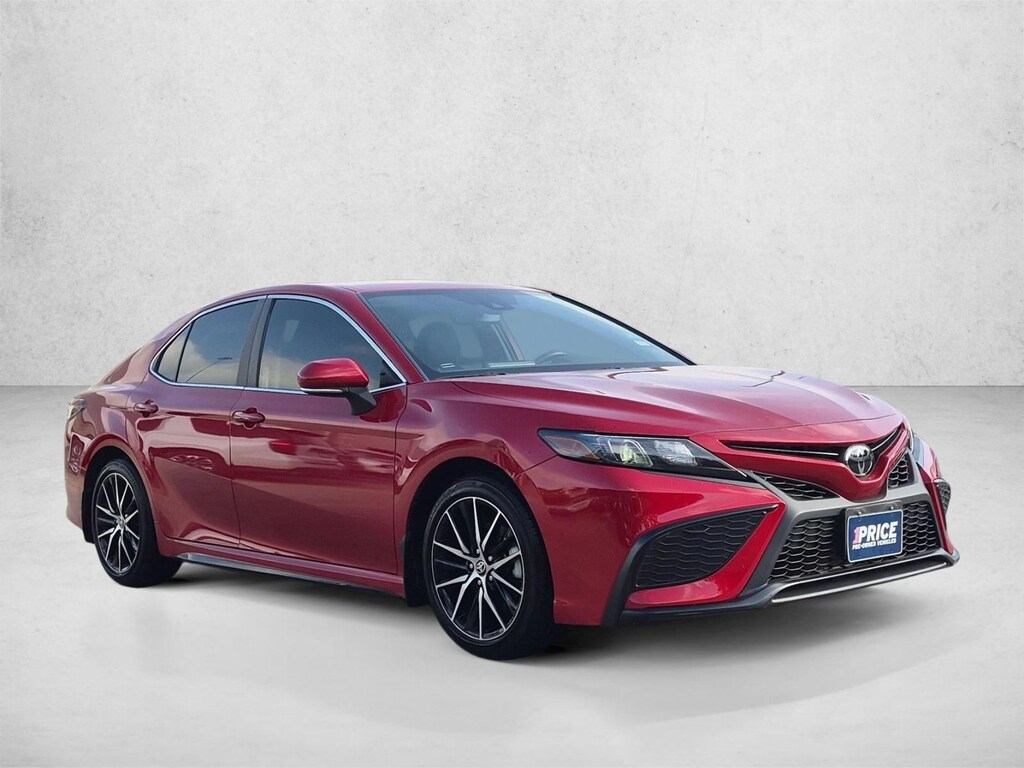 Used 2023 Toyota Camry SE Sedan