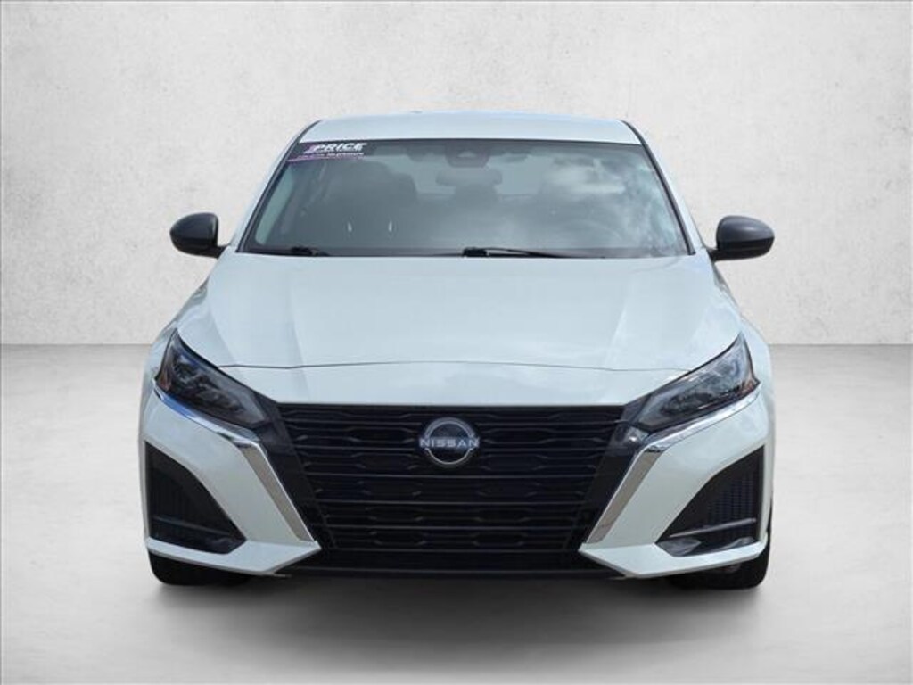 Used 2025 Nissan Altima SV Sedan