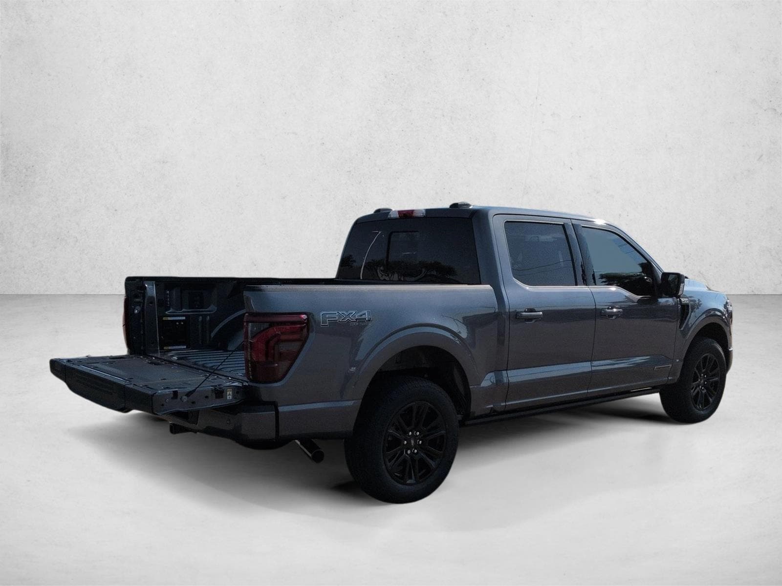 2025 Ford F-150 Platinum - Photo 2
