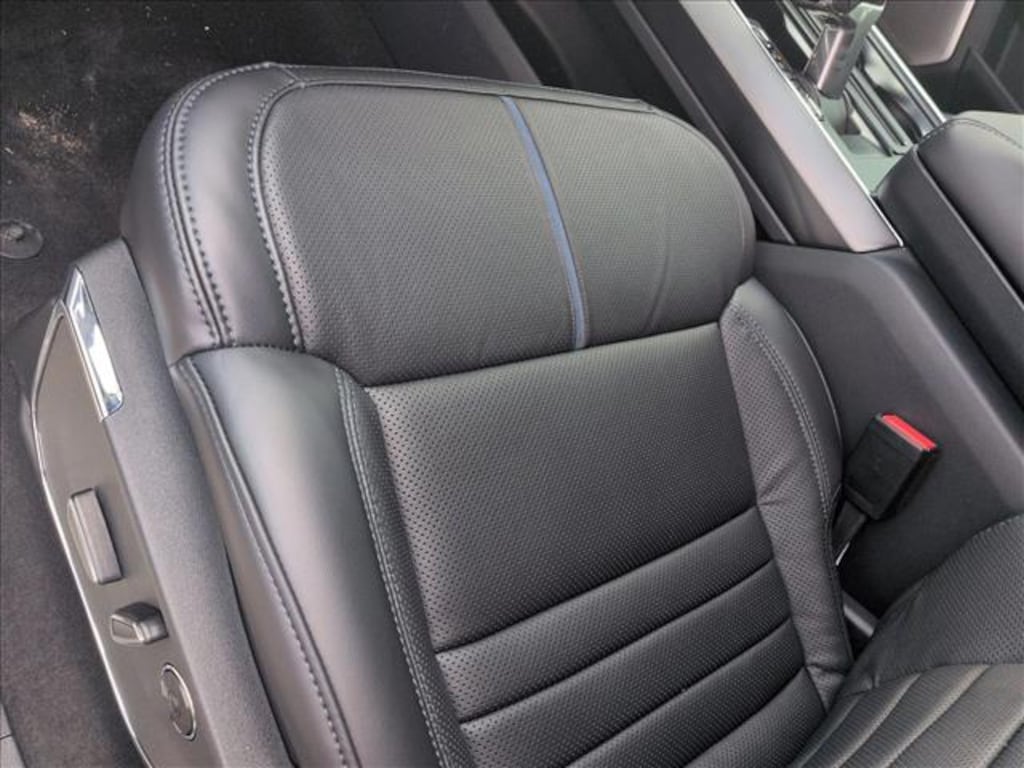 New 2025 Ford F-150 Platinum Truck SuperCrew Cab