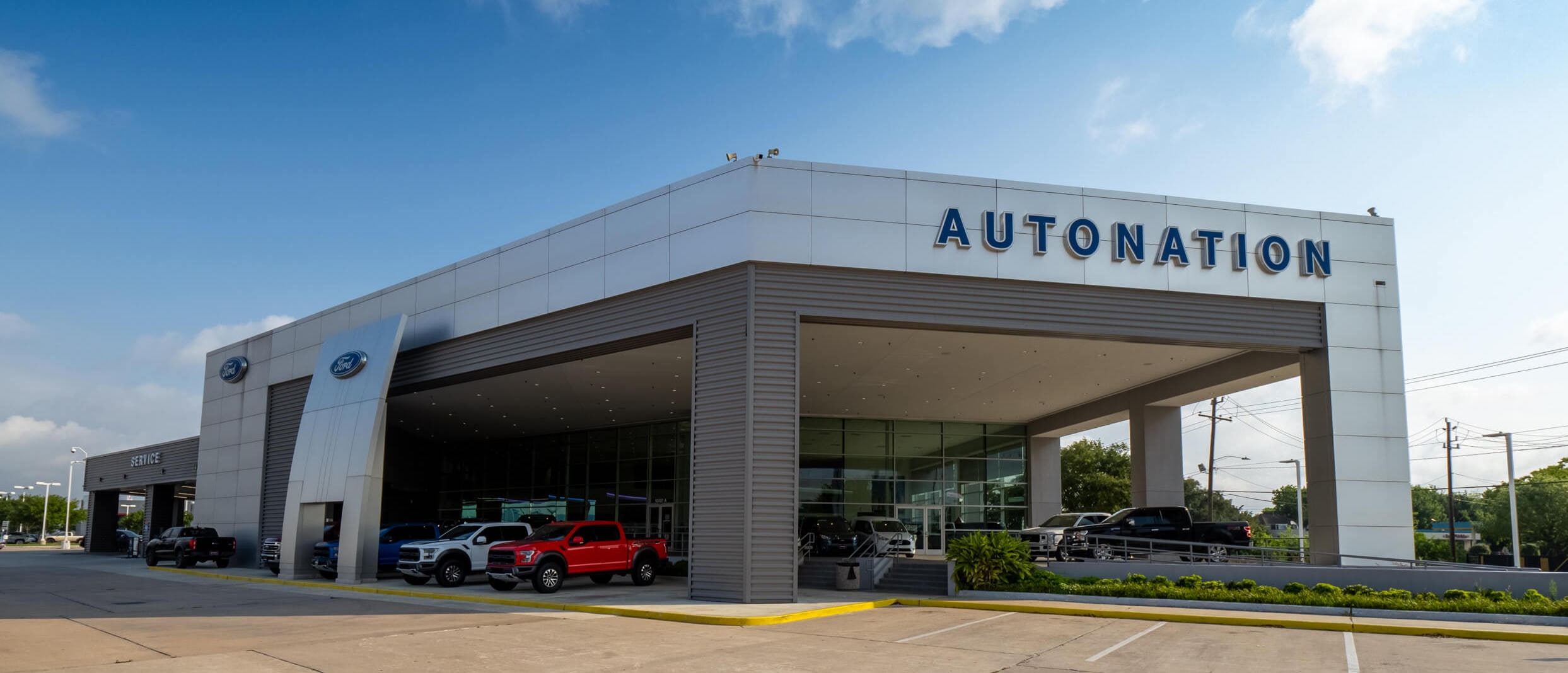 Autonation Ford exterior building