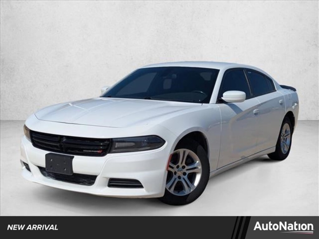 Used 2018 Dodge Charger SXT Sedan