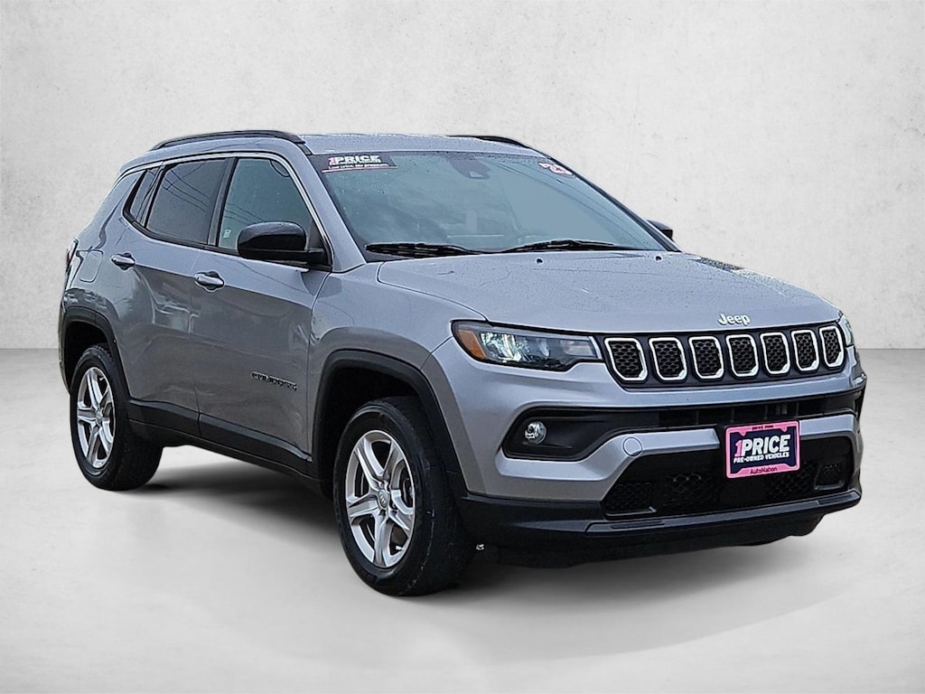 Used 2023 Jeep Compass Latitude SUV