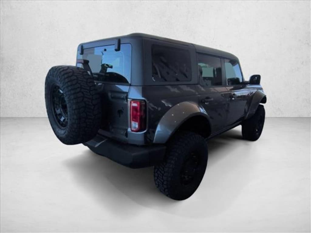 New 2025 Ford Bronco Base SUV