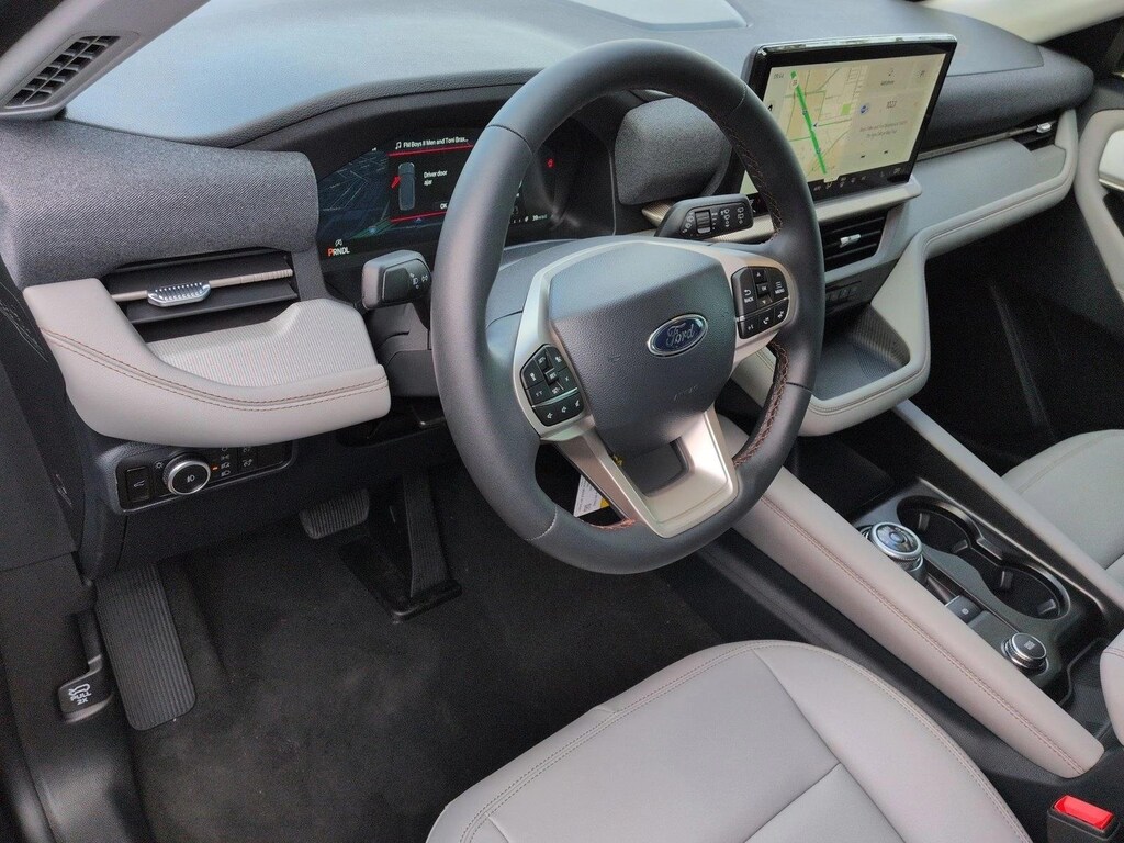 New 2026 Ford Explorer Active w/200A Pkg SUV