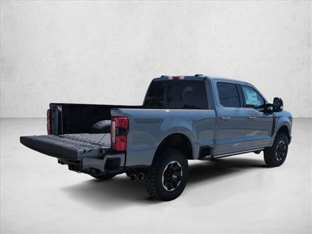 New 2026 Ford F-250 Platinum Truck Crew Cab