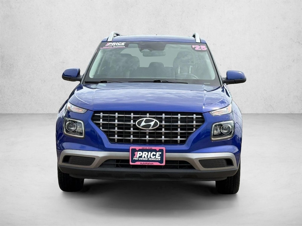 Used 2025 Hyundai Venue SEL SUV