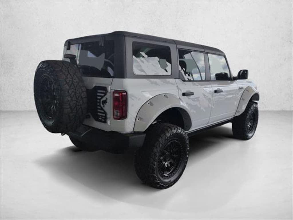 New 2025 Ford Bronco Base SUV