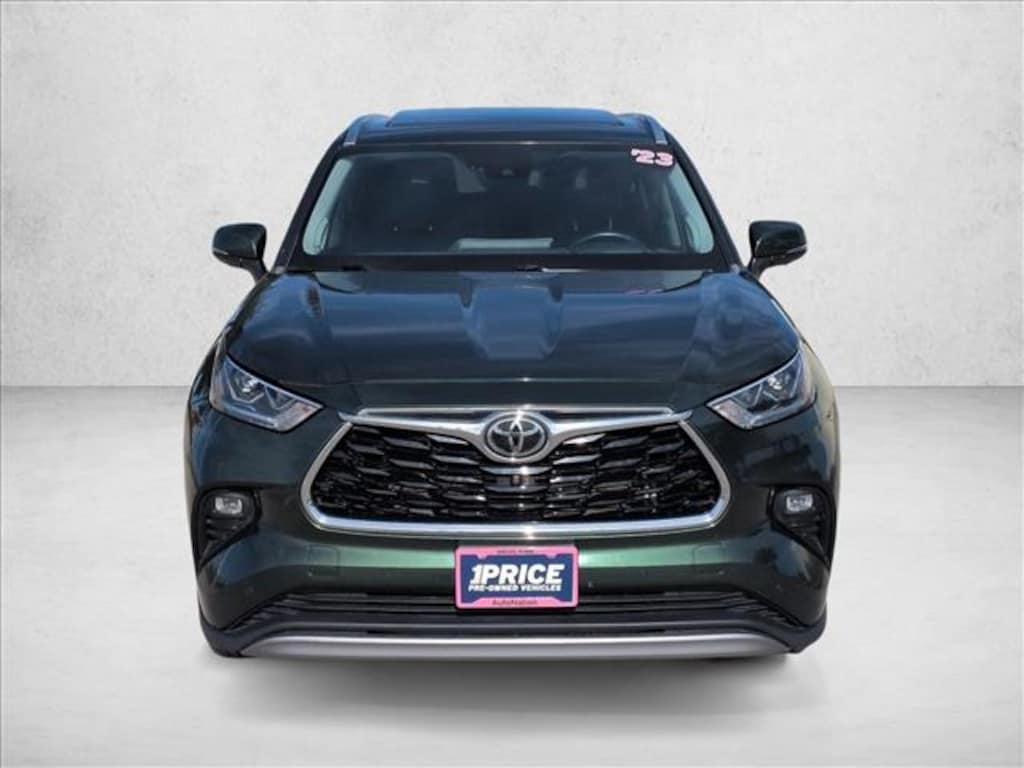 Used 2023 Toyota Highlander Platinum SUV
