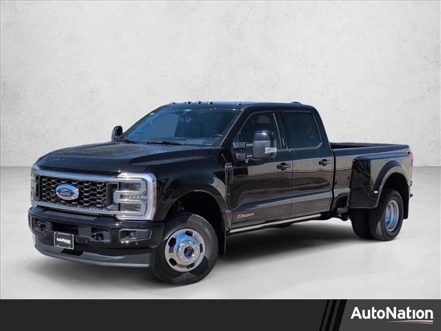 2026 Ford F-350 Super Duty Platinum's photo