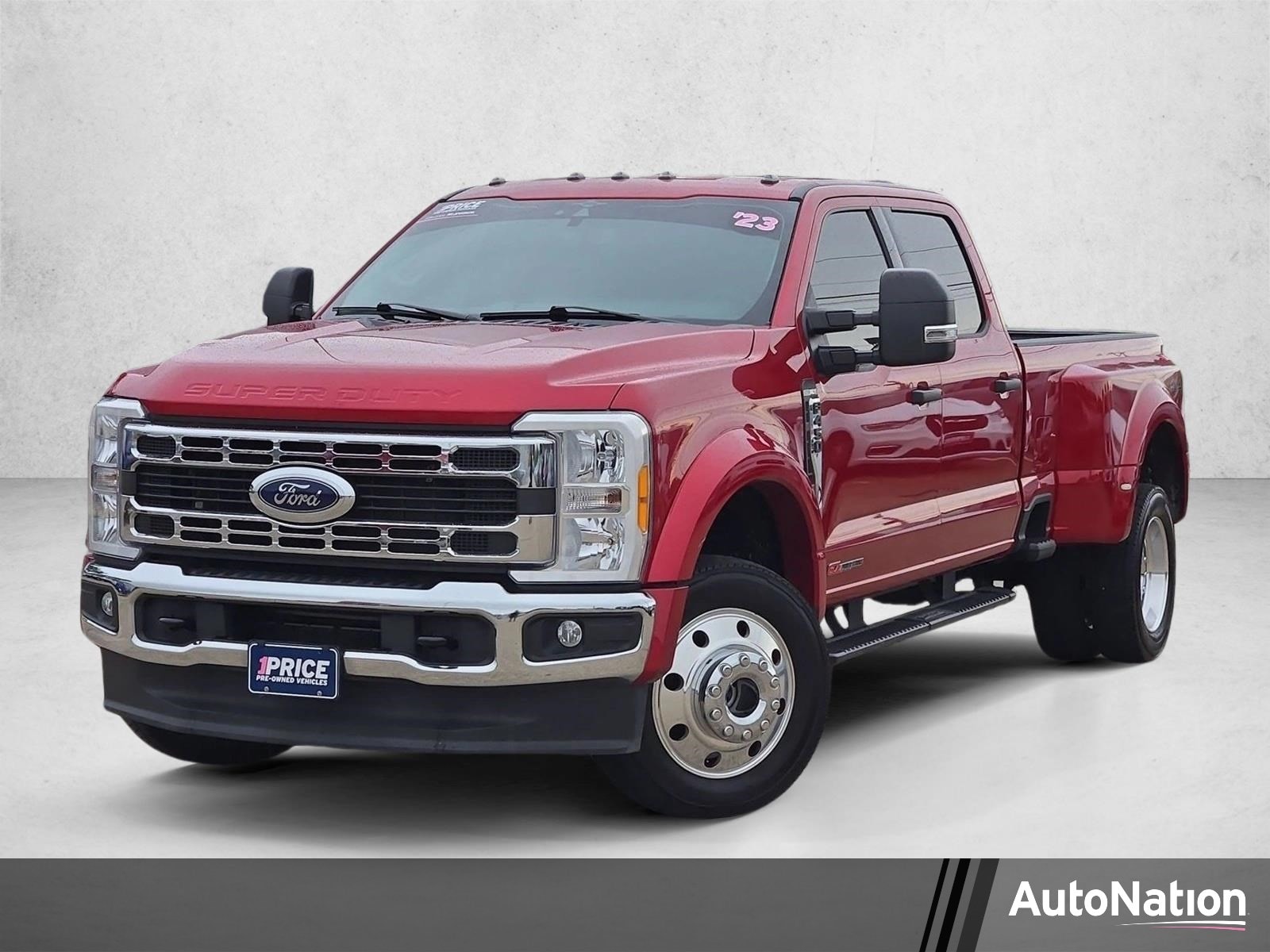 2023 Ford F-450 XLT 4x4 Crew Cab 8' Box DRW's photo