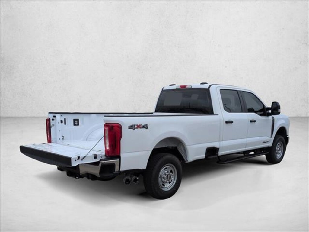 New 2026 Ford F-250 XL Truck Crew Cab