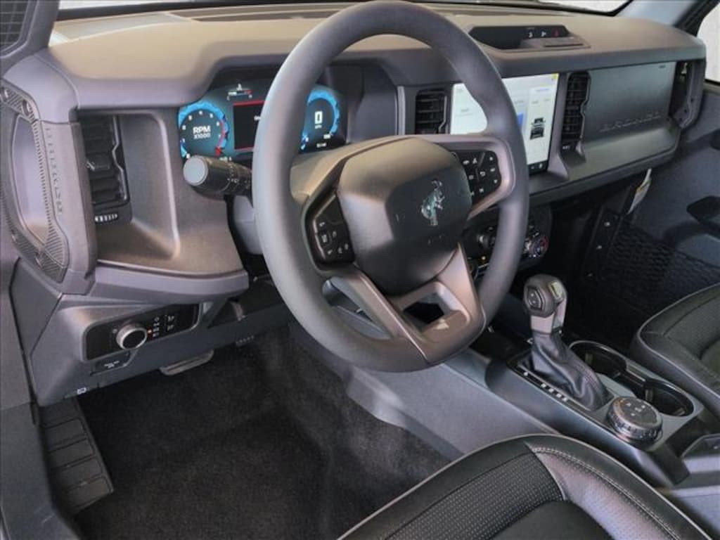 New 2025 Ford Bronco Base SUV