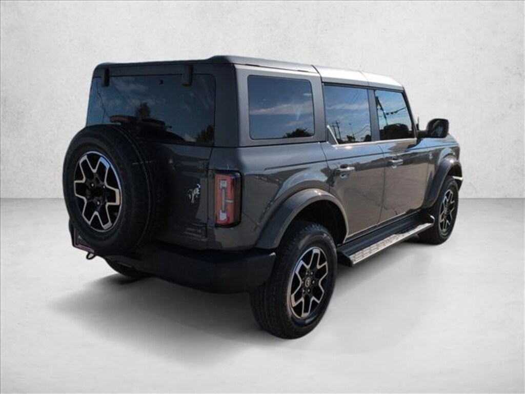 New 2025 Ford Bronco Outer Banks SUV