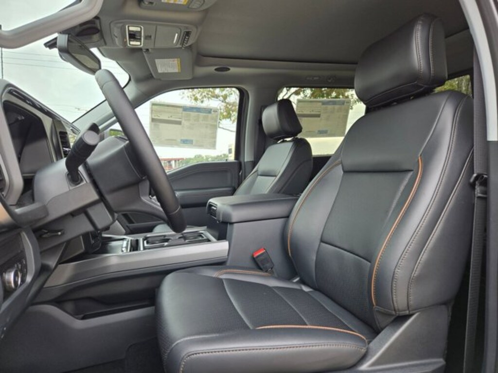 New 2026 Ford F-350 LARIAT Truck Crew Cab