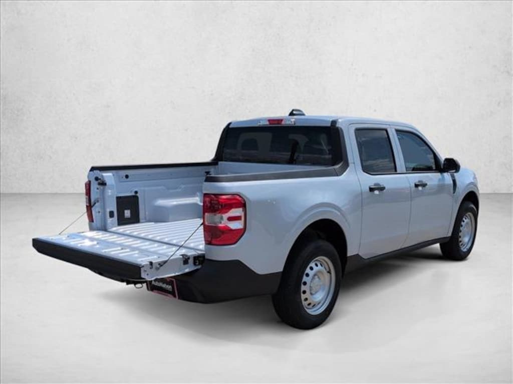 New 2025 Ford Maverick XL Truck SuperCrew