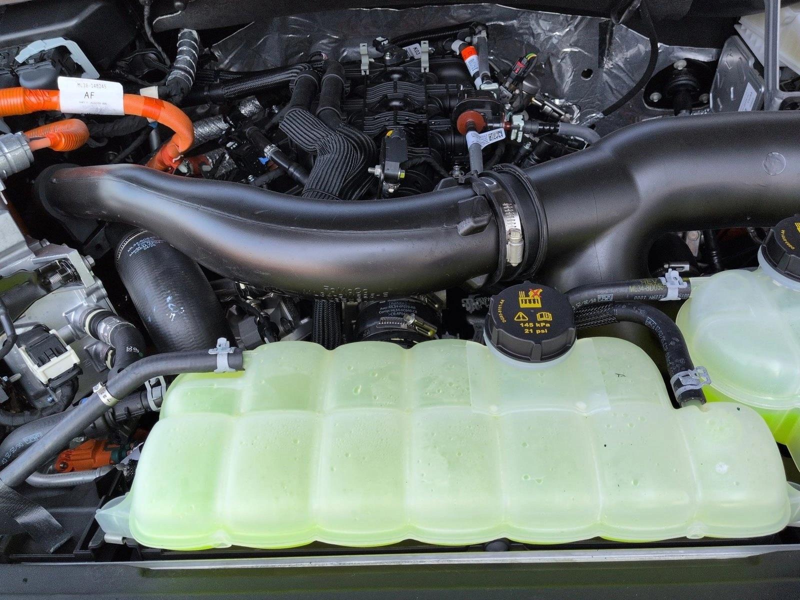 2025 Ford F-150 Platinum - Photo 16