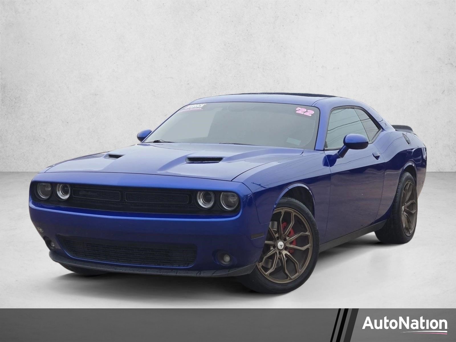 2022 Dodge Challenger SXT Auto's photo