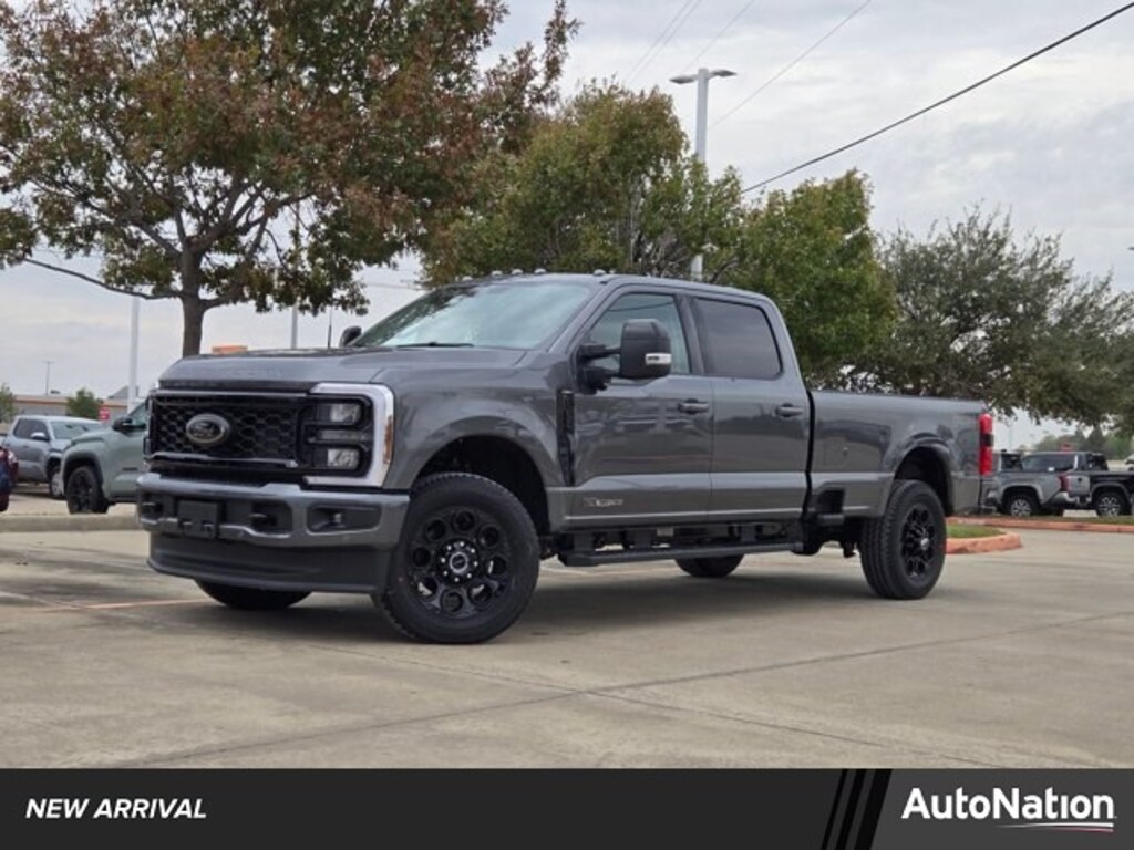 New 2026 Ford F-350 LARIAT Truck Crew Cab
