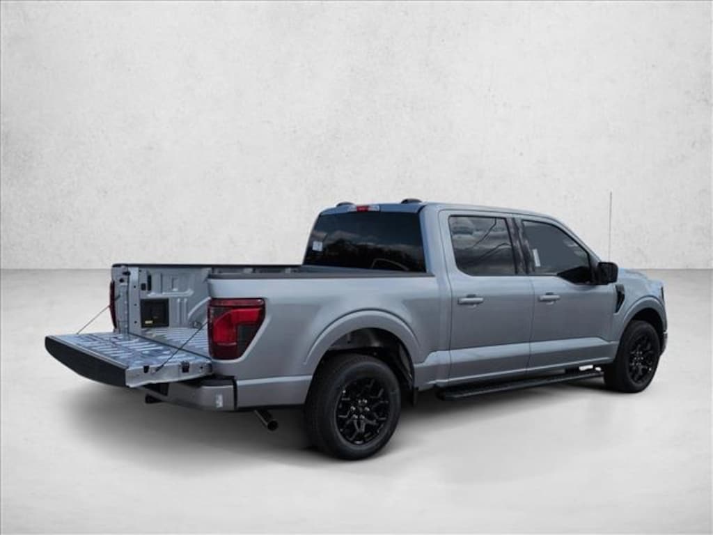 New 2025 Ford F-150 XLT Truck SuperCrew Cab