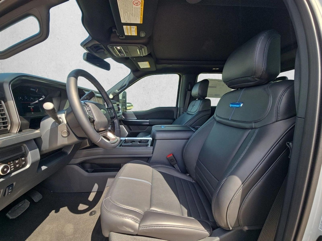New 2026 Ford F-350 Platinum Truck Crew Cab