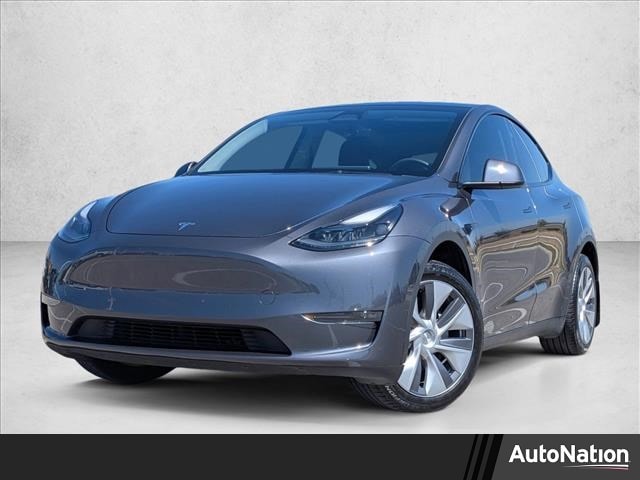 2023 Tesla Model Y Long Range's photo