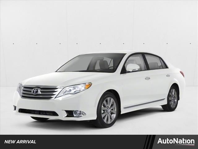 2011 Toyota Avalon Limited's photo