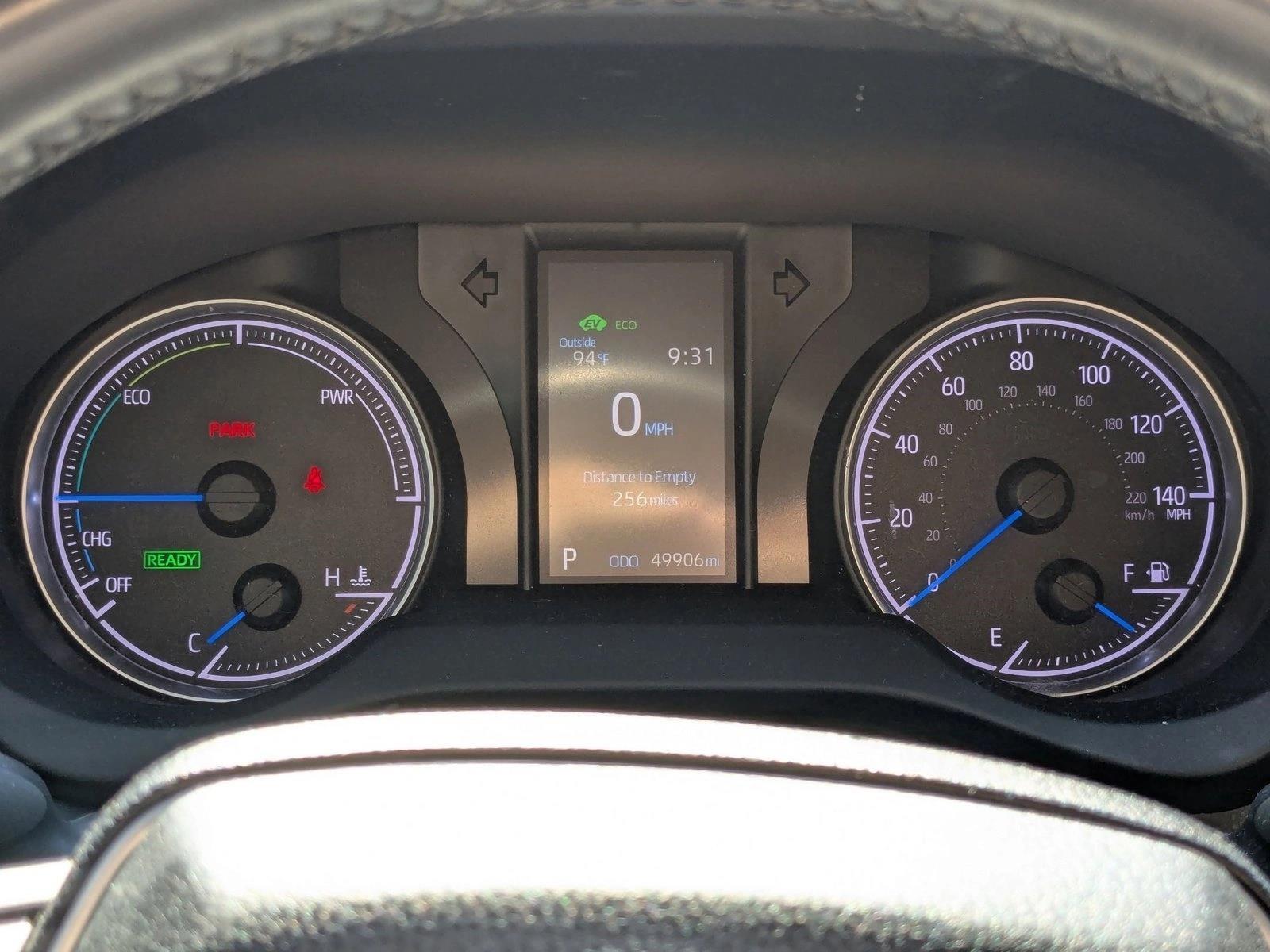 2021 Toyota Venza LE photo 3