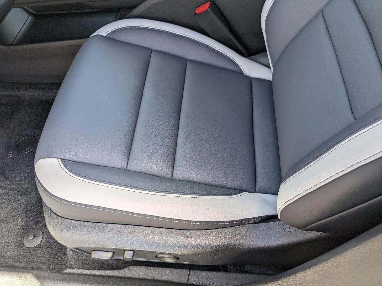 2024 Honda Prologue Touring photo 4