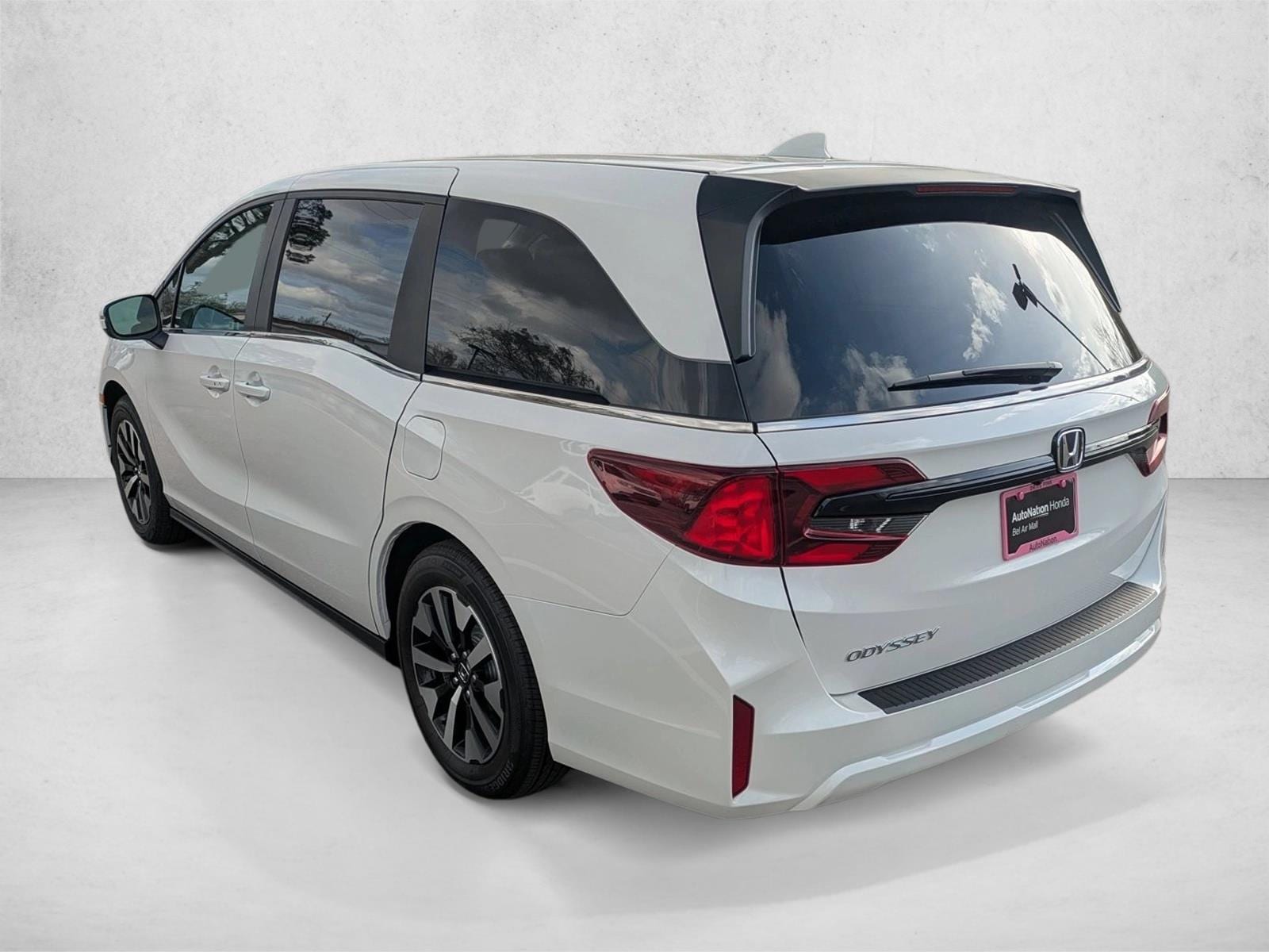 2026 Honda Odyssey EX-L - Photo 8