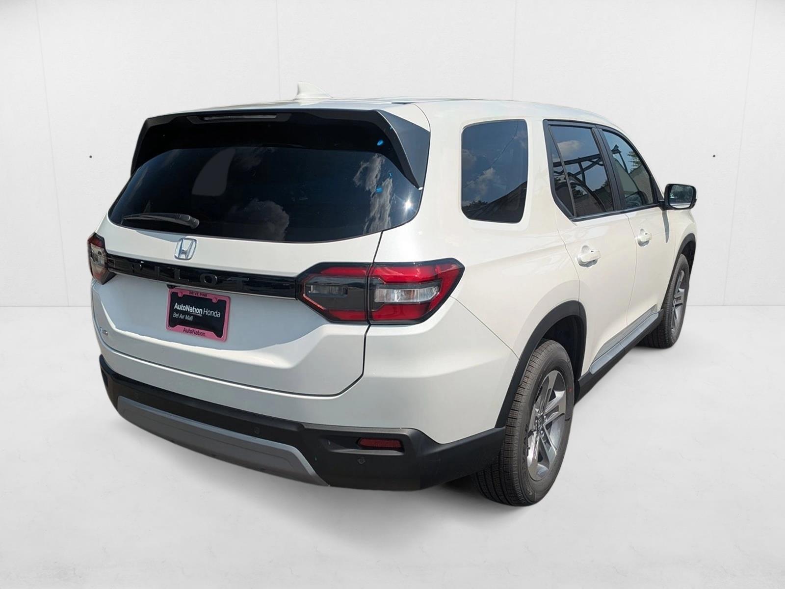 2025 Honda Pilot EX-L photo 3