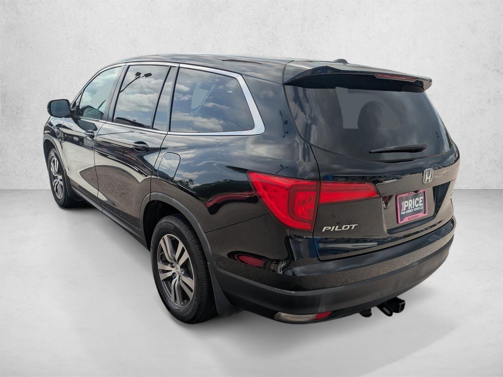 2017 Honda Pilot EX-L - Photo 7