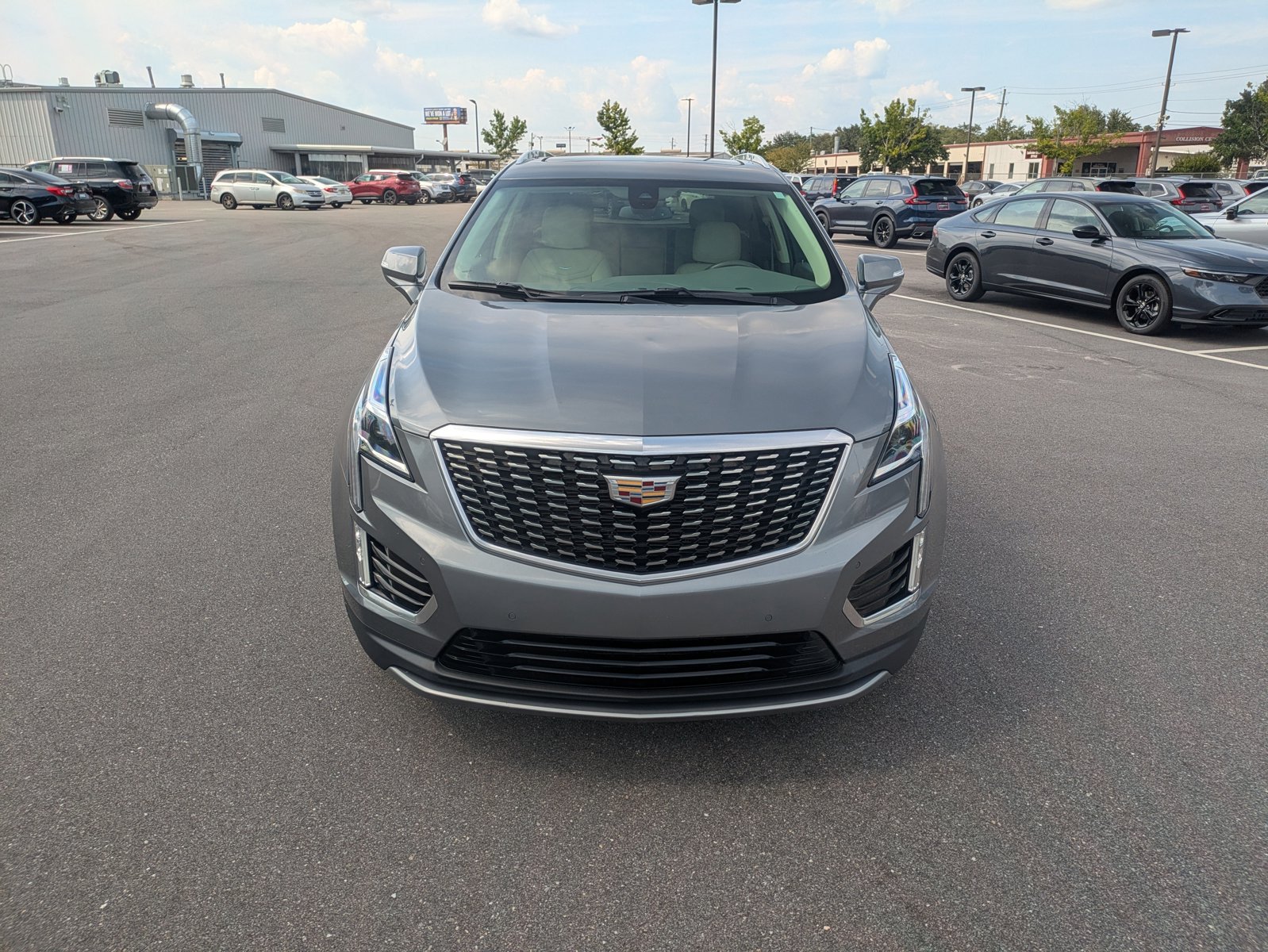 2021 Cadillac XT5 Premium Luxury photo 2