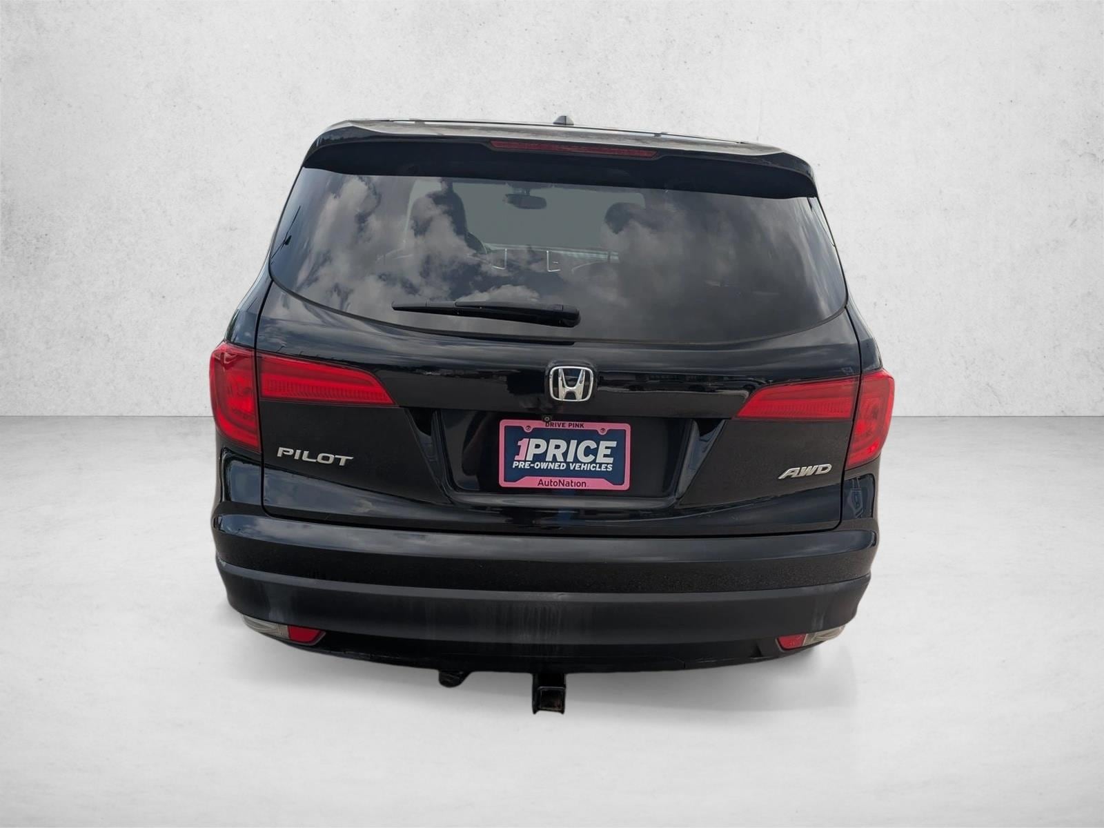 2017 Honda Pilot EX-L - Photo 6