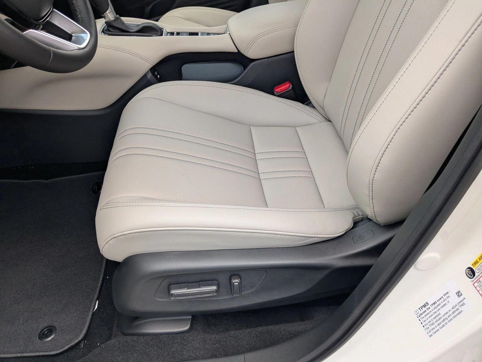 2026 Honda HR-V EX-L photo 3