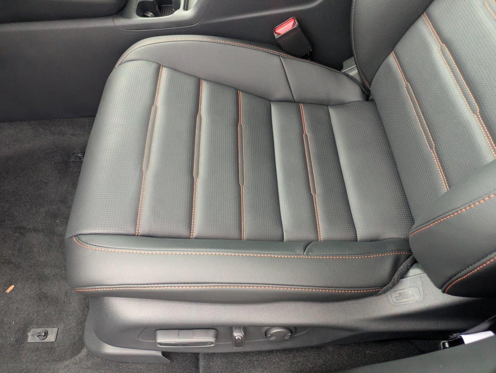 2026 Honda CR-V Hybrid Sport-L photo 3