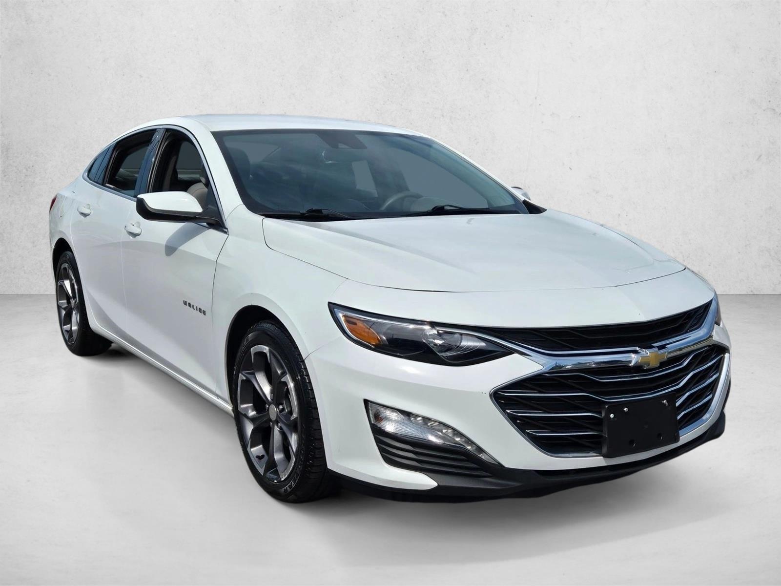 2023 Chevrolet Malibu 1LT photo 3