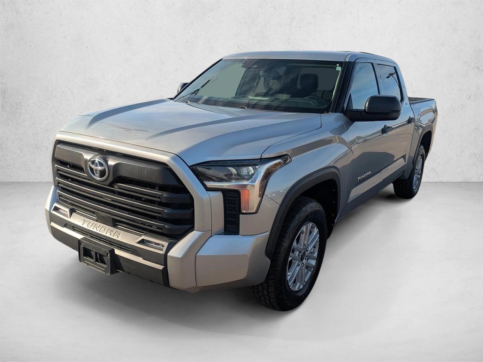 2022 Toyota Tundra SR5's photo
