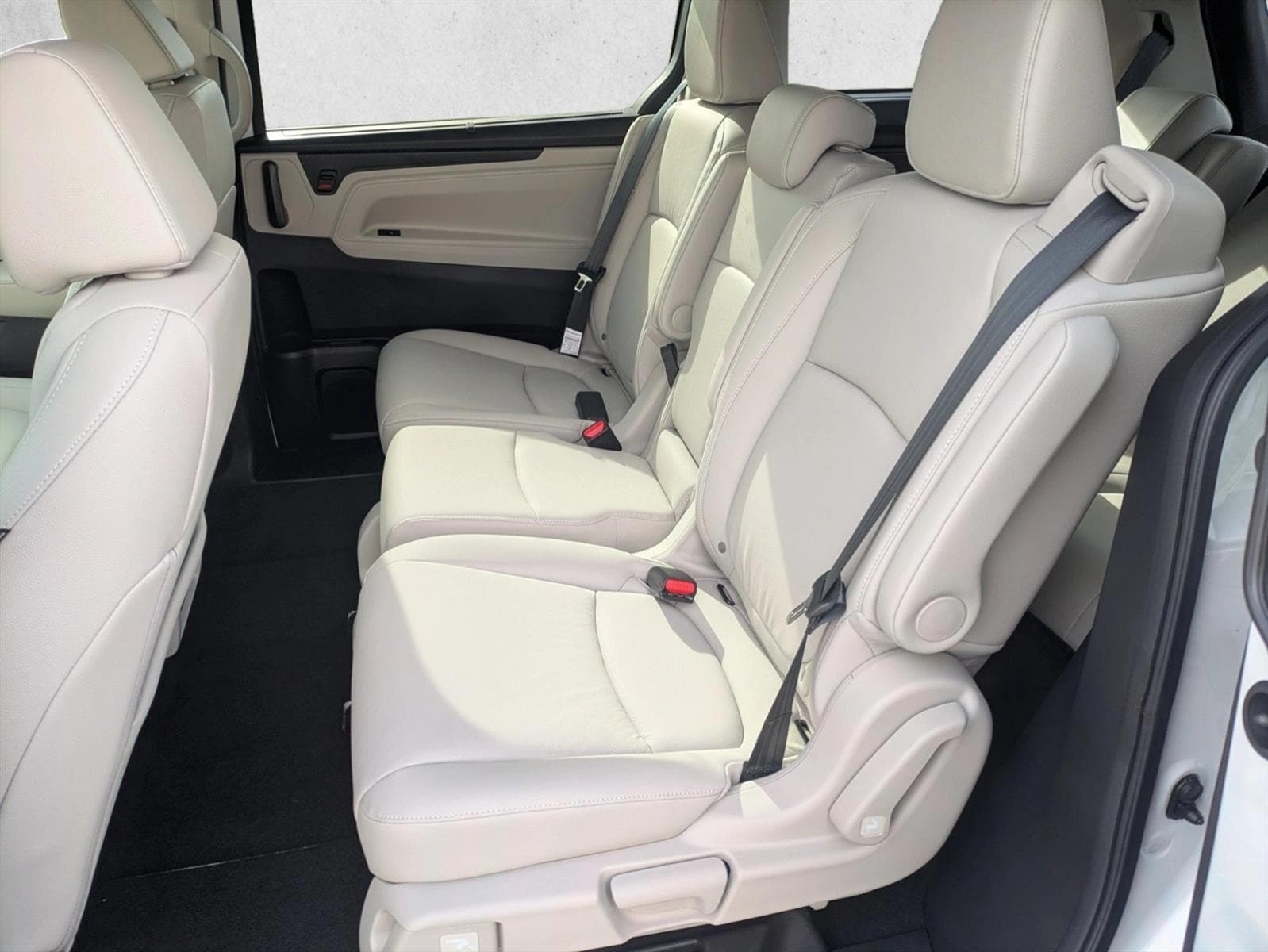 2026 Honda Odyssey EX-L - Photo 15