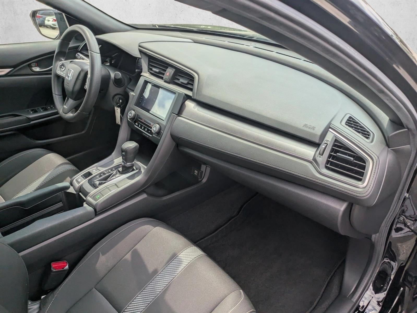 2018 Honda Civic Hatchback LX - Photo 19
