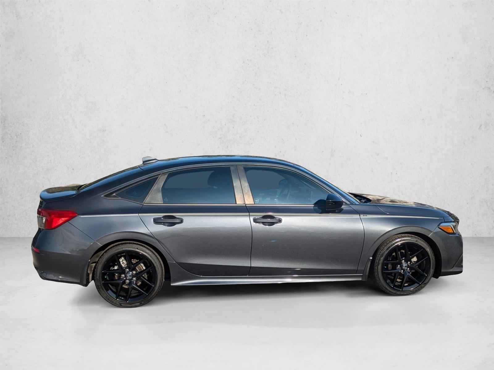 2022 Honda Civic Sport photo 4