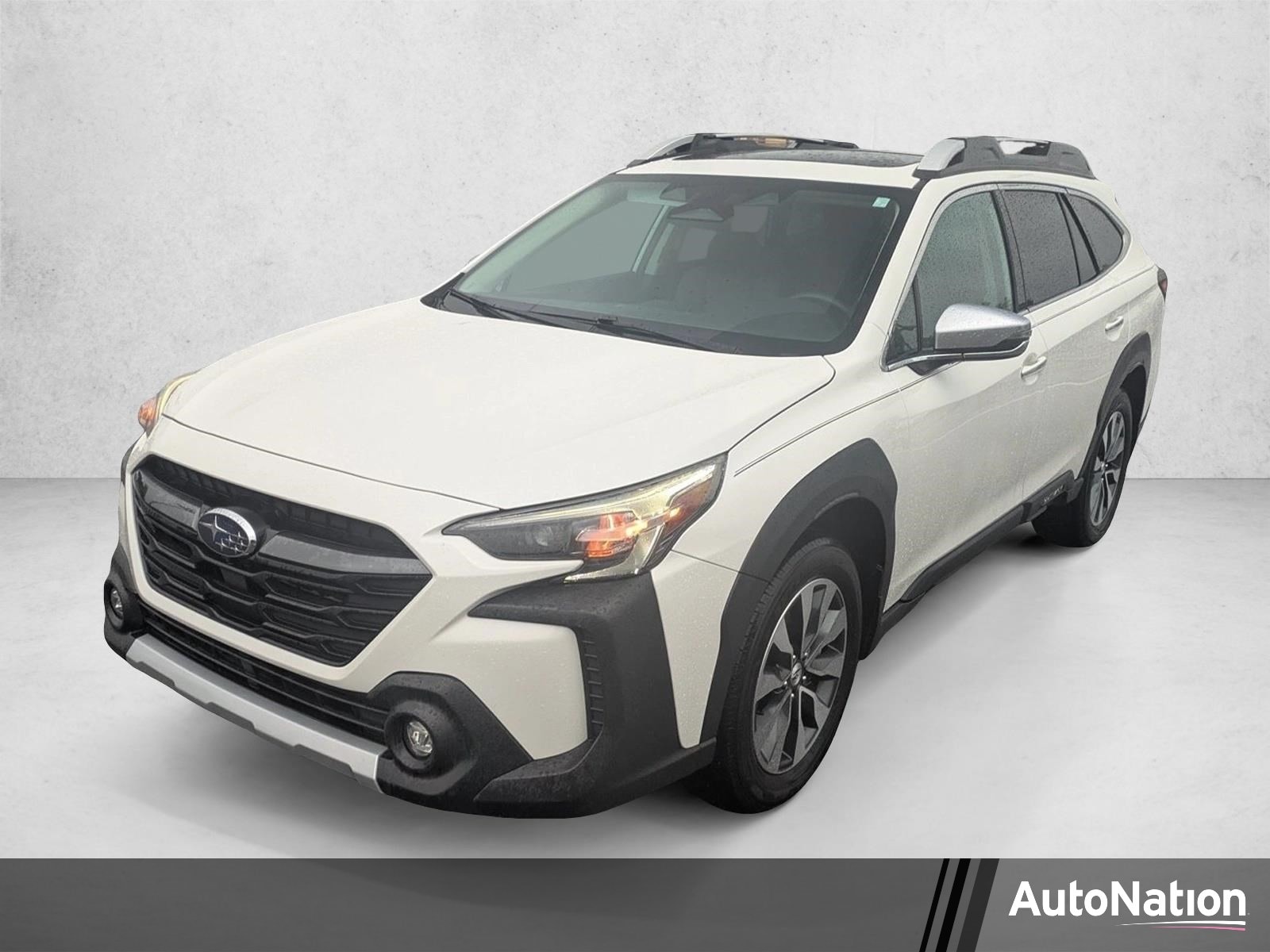 2023 Subaru Outback Touring's photo