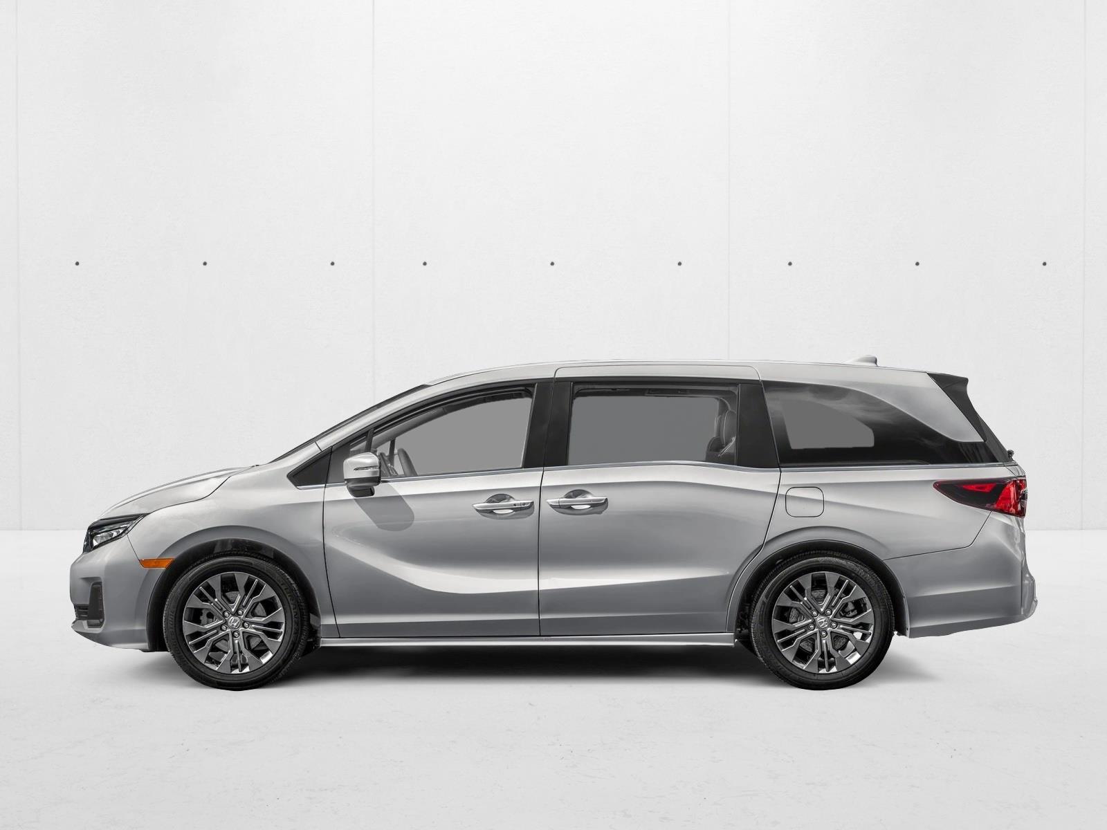 2026 Honda Odyssey Touring photo 3