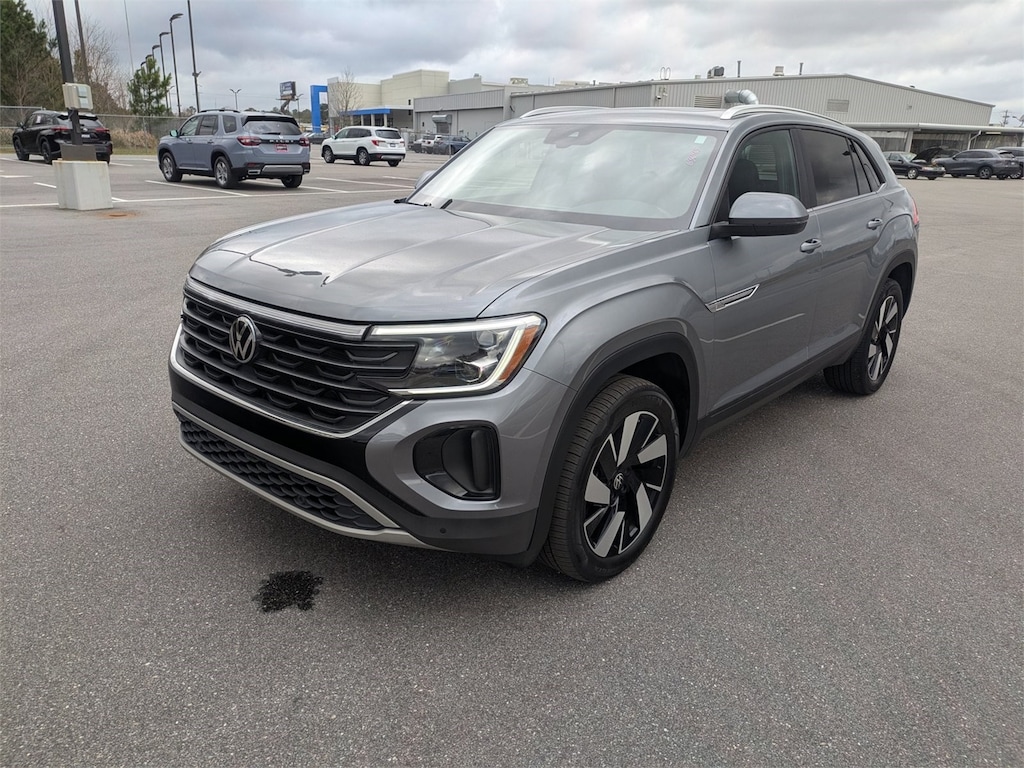 Used 2024 Volkswagen Atlas Cross Sport 2.0T SE w/Technology SUV