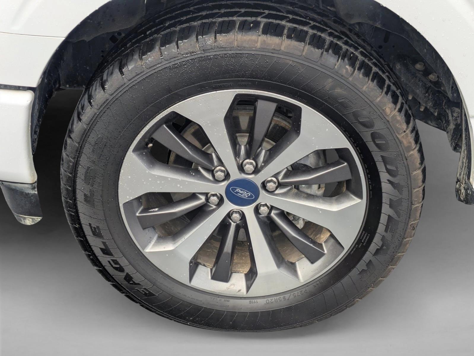 2022 Ford F-150 photo 2