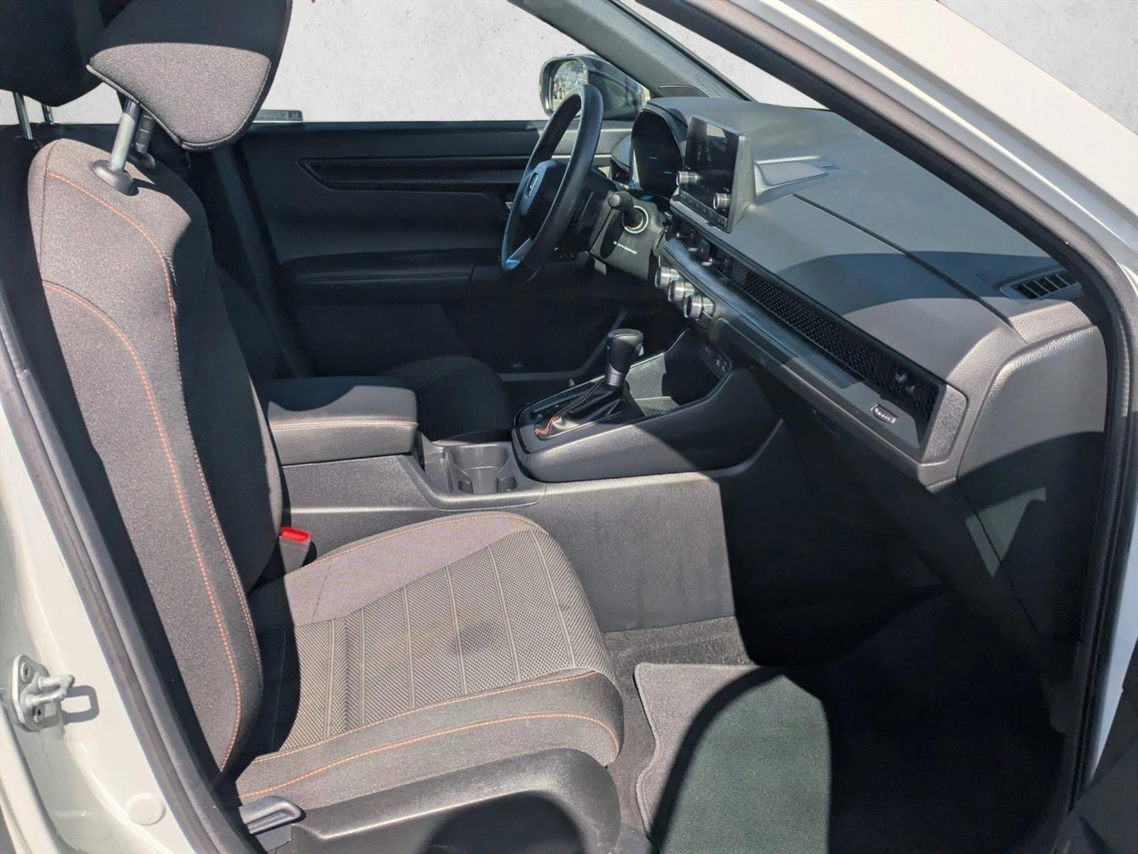 2024 Honda CR-V Sport - Photo 18