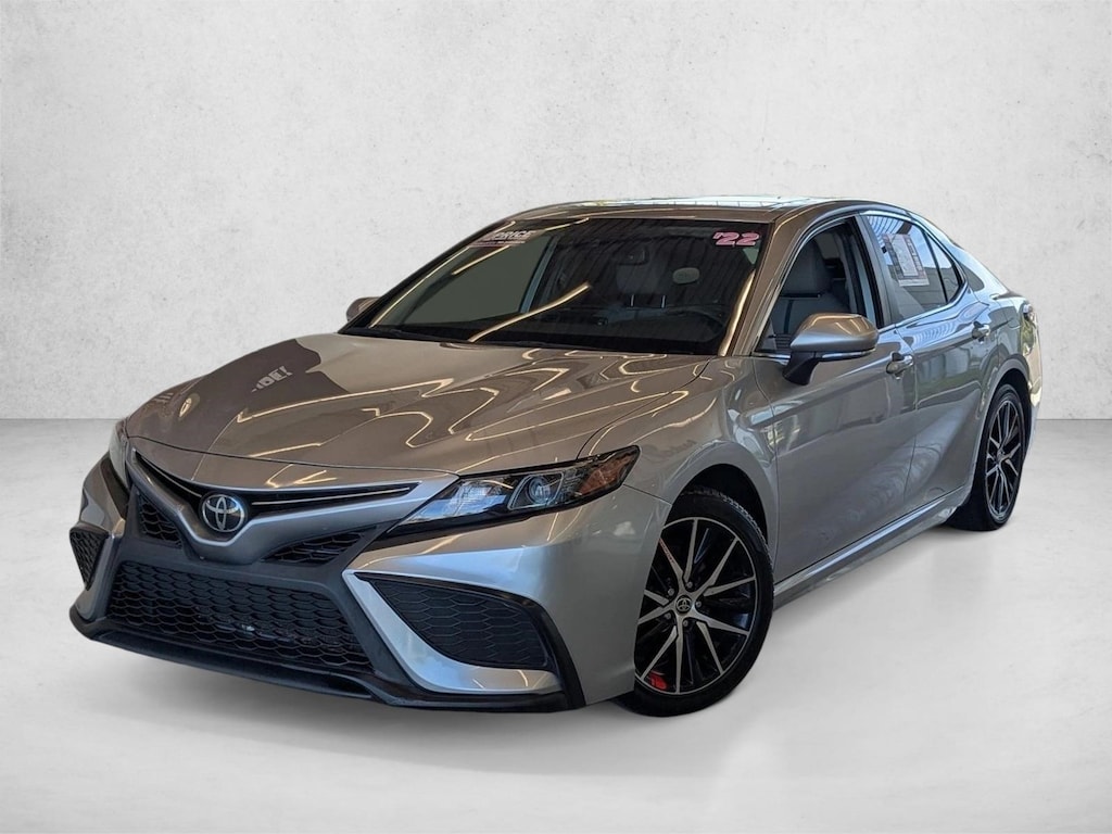 Used 2022 Toyota Camry SE Sedan