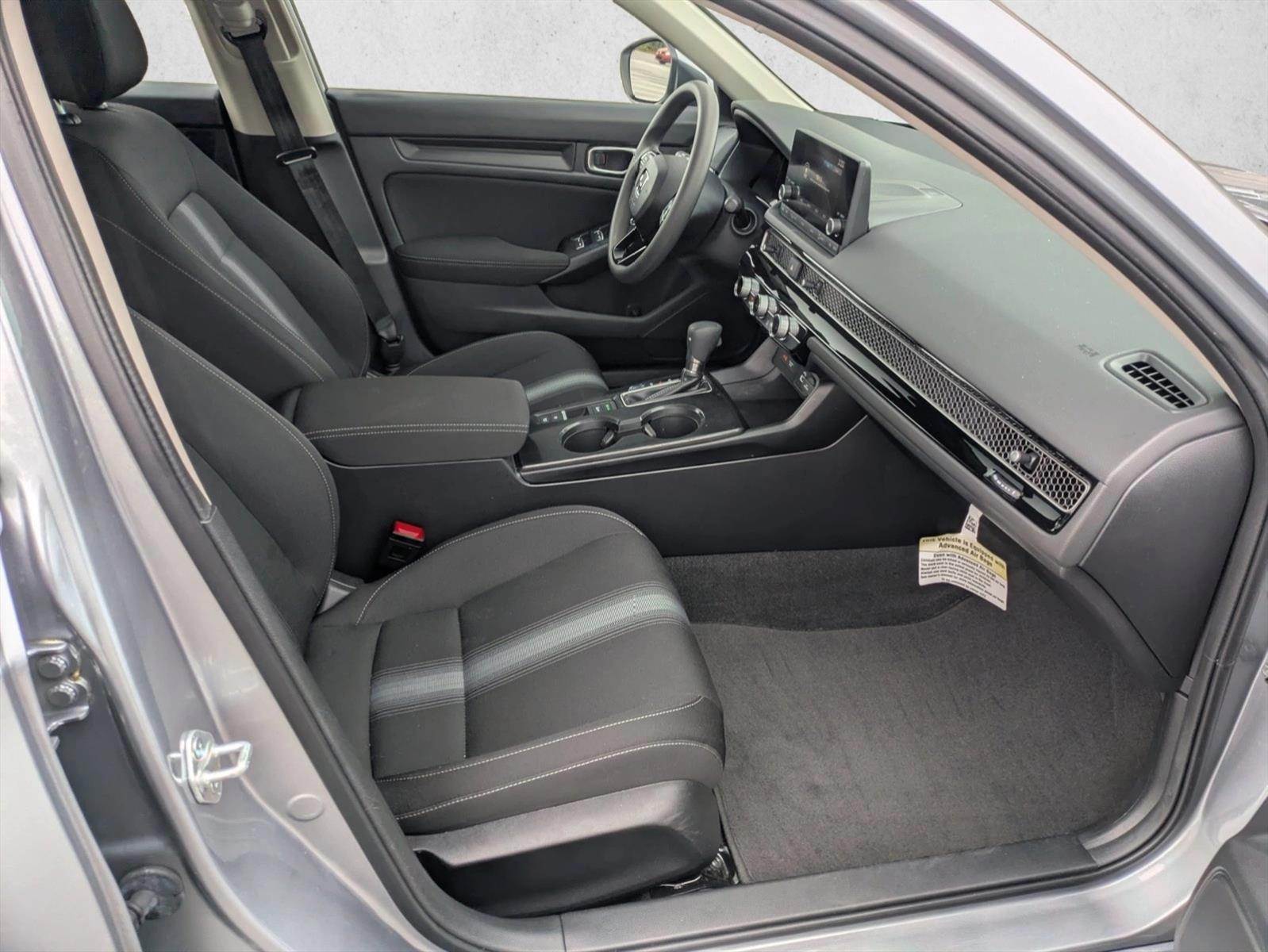 2023 Honda Civic Hatchback LX - Photo 18