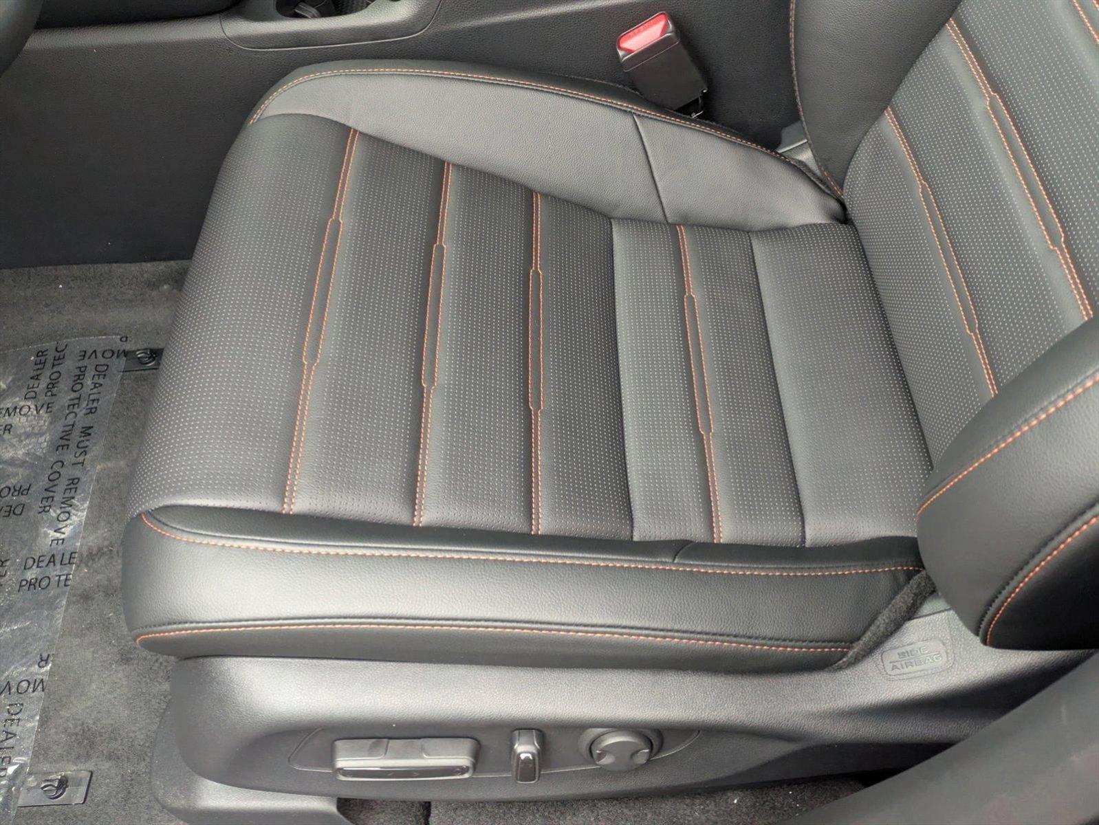 2025 Honda CR-V Hybrid Sport-L photo 3